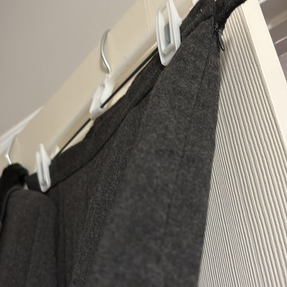 Woman’s pant and jacket wool suit - Picture 4 of 5